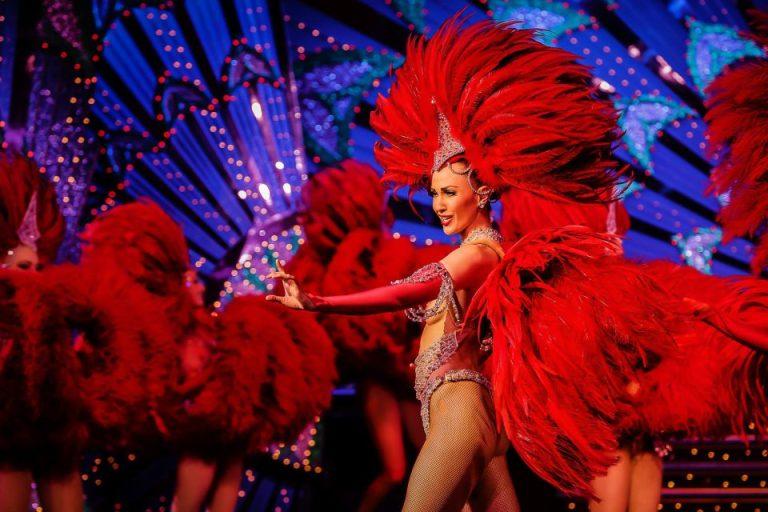 Paris: Moulin Rouge Cabaret Show