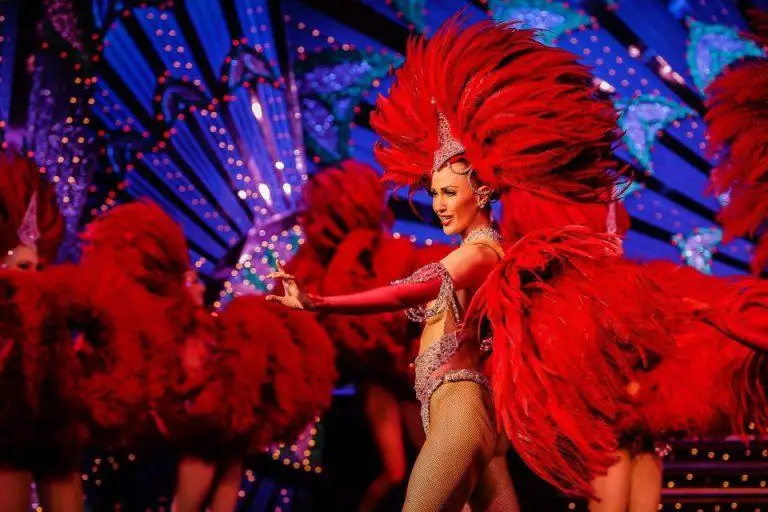 Paris: Moulin Rouge Cabaret Show