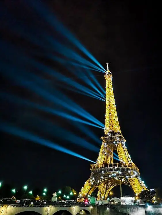 paris nightlife