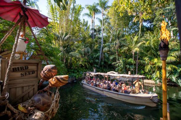 Adventure Isle disneyland