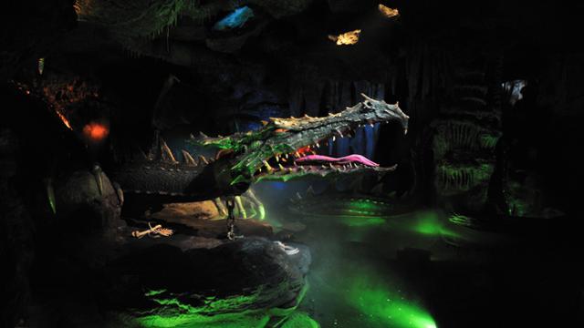 la tanière du dragon disneyland paris