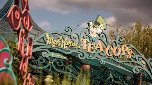 Mad Hatter's Tea Cups disneyland paris