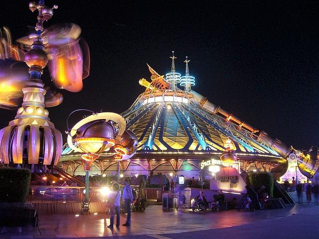 it's a small world ride disneyland