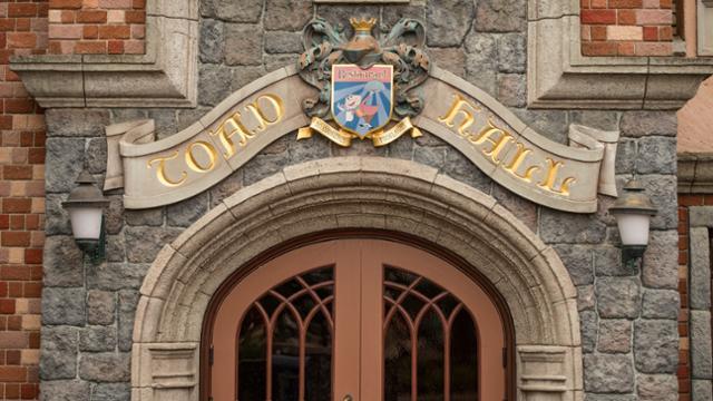 Toad Hall Restaurant disneyland paris