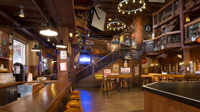 billy bob's country western saloon disneyland paris