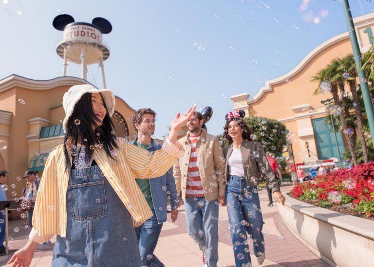 דיסנילנד בקיץ