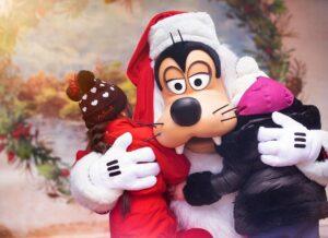 דיסנילנד במרץ