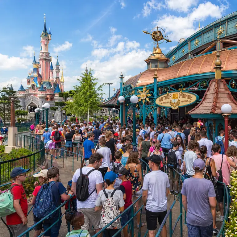 דיסני תורים כבר בבוקר